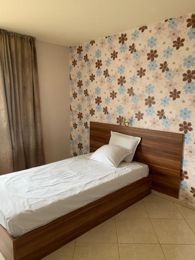 Семеен Хотел Брилянс - Family Hotel Brilliance 瓦爾納 外观 照片