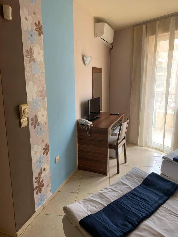 Семеен Хотел Брилянс - Family Hotel Brilliance 瓦爾納 外观 照片