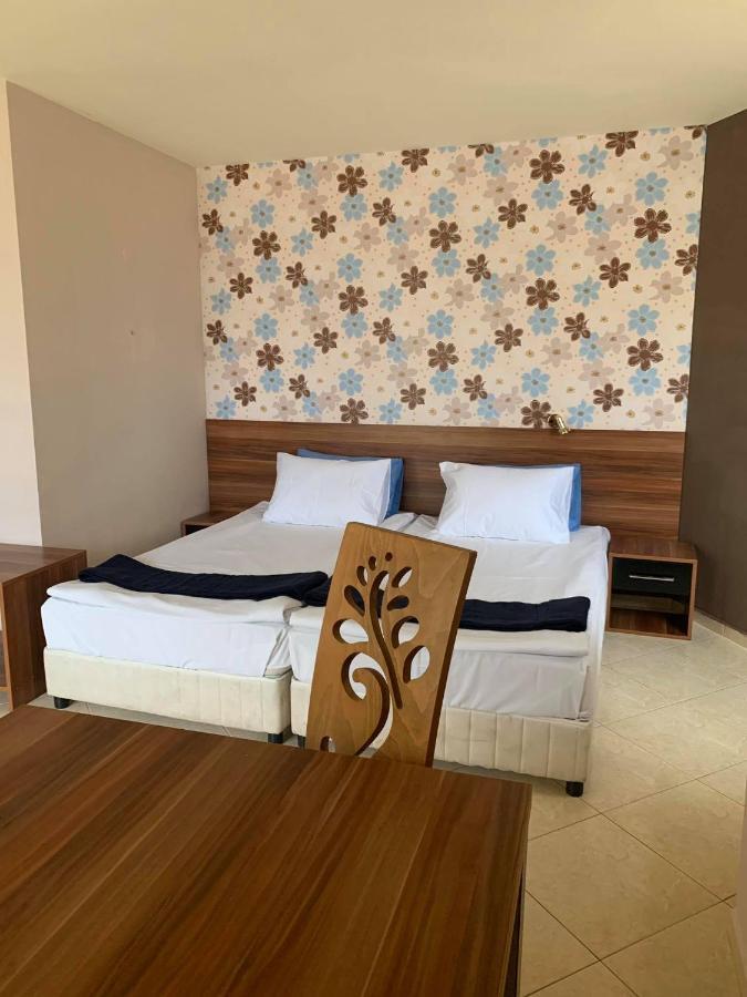 Семеен Хотел Брилянс - Family Hotel Brilliance 瓦爾納 外观 照片